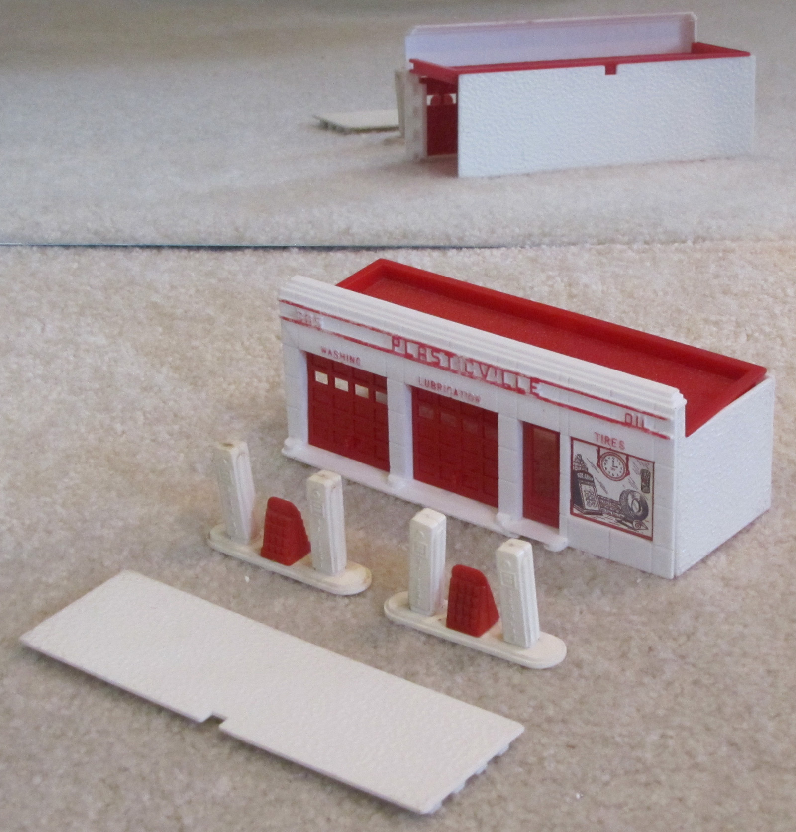 Small Gas Station O Scale Plasticville Reproduction Window Insert 